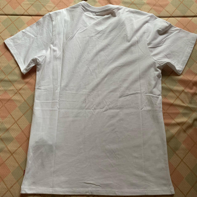 Levi's(リーバイス)の新品　正規品　リーバイス  Ｔシャツ　 白色　サイズM 特価 セール メンズのトップス(Tシャツ/カットソー(半袖/袖なし))の商品写真