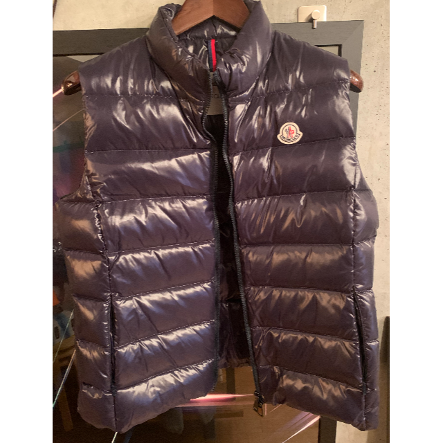 MONCLER フロントロゴワッペン ジップダウン ベストのサムネイル