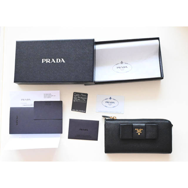 PRADA リボン　長財布