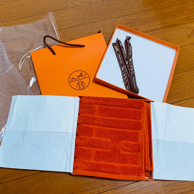 Hermes(エルメス)のエルメス　タオルハンカチ レディースのファッション小物(ハンカチ)の商品写真