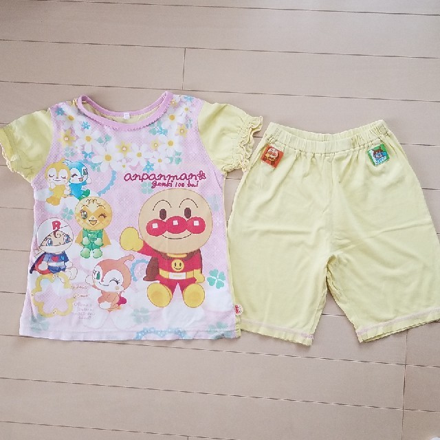 アンパンマン(アンパンマン)のアンパンマン　キッズ　パジャマ　100センチ キッズ/ベビー/マタニティのキッズ服女の子用(90cm~)(パジャマ)の商品写真