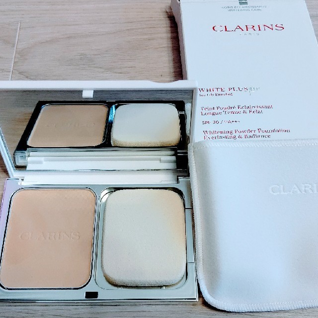 CLARINS(クラランス)のクラランスホワイトプラスファンデーション コスメ/美容のベースメイク/化粧品(ファンデーション)の商品写真