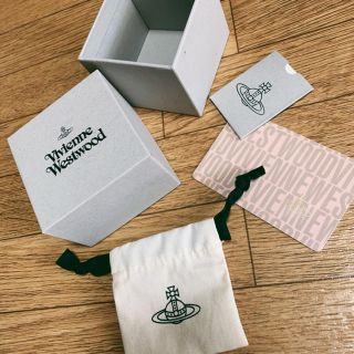 Vivienne Westwood(ショップ袋)のフリマアイテム一覧 Vivienne Westwood(ショップ袋)のフリマアイテム一覧