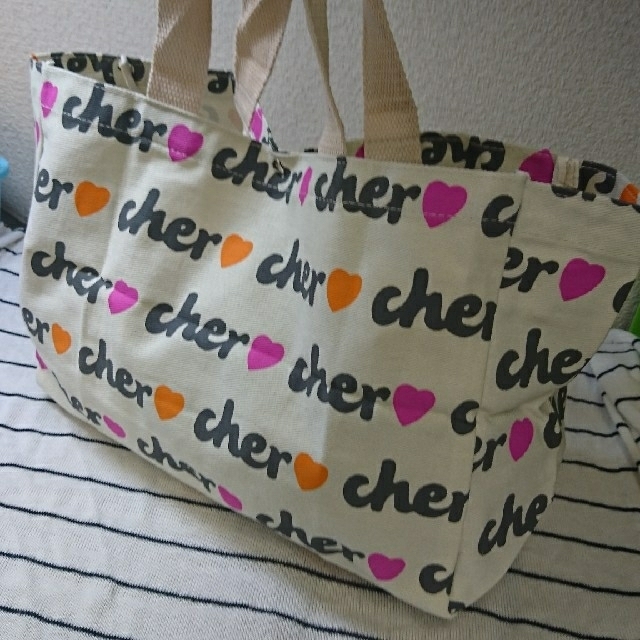 Cher(シェル)のcher ロゴ入りトートバッグ レディースのバッグ(トートバッグ)の商品写真