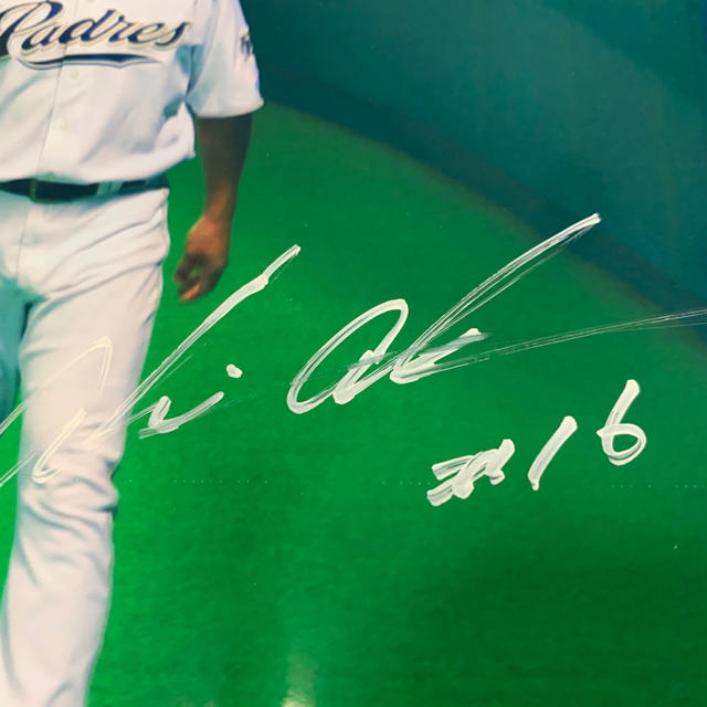 大塚晶文#40投手の直筆サイン付き写真 WBCの通販 by タイガー's 大塚晶文#40投手の直筆サイン付き写真 WBCの通販 by タイガー's