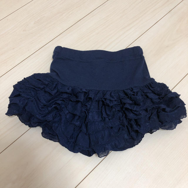 ANNA SUI mini(アナスイミニ)のANNA SUI mini フリルショートパンツ キッズ/ベビー/マタニティのキッズ服女の子用(90cm~)(パンツ/スパッツ)の商品写真