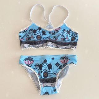 レディース　ビキニ　♡ Sサイズ　水着　バンドゥ　新品　ペイズリー　(水着)