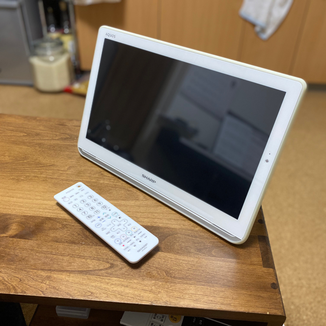 SHARP AQUOS ポータブル液晶テレビ 2T-C16AP-W 防水 \半額SALE