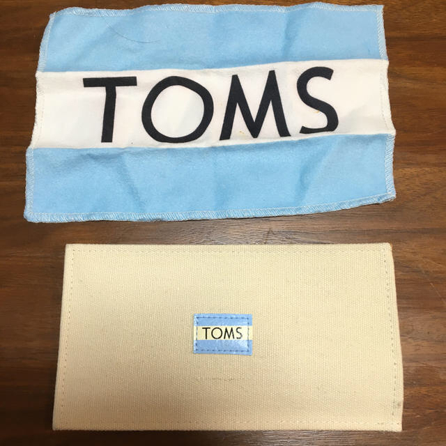 TOMS(トムズ)のTOMS サングラスケース メンズのファッション小物(サングラス/メガネ)の商品写真