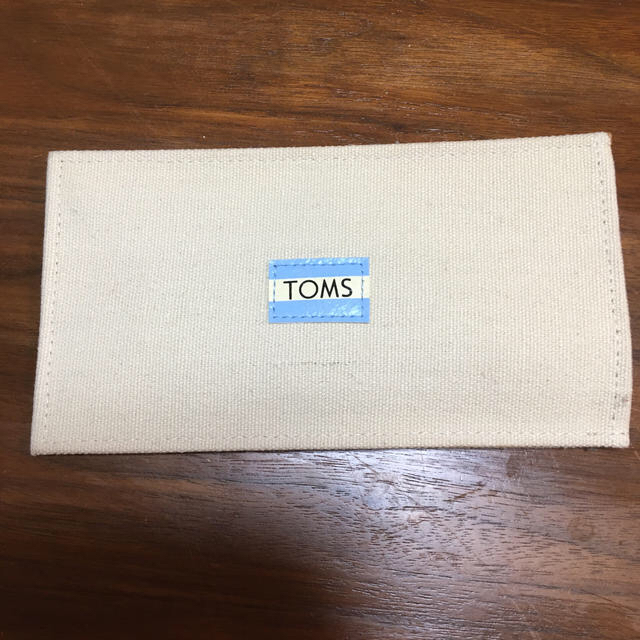 TOMS(トムズ)のTOMS サングラスケース メンズのファッション小物(サングラス/メガネ)の商品写真