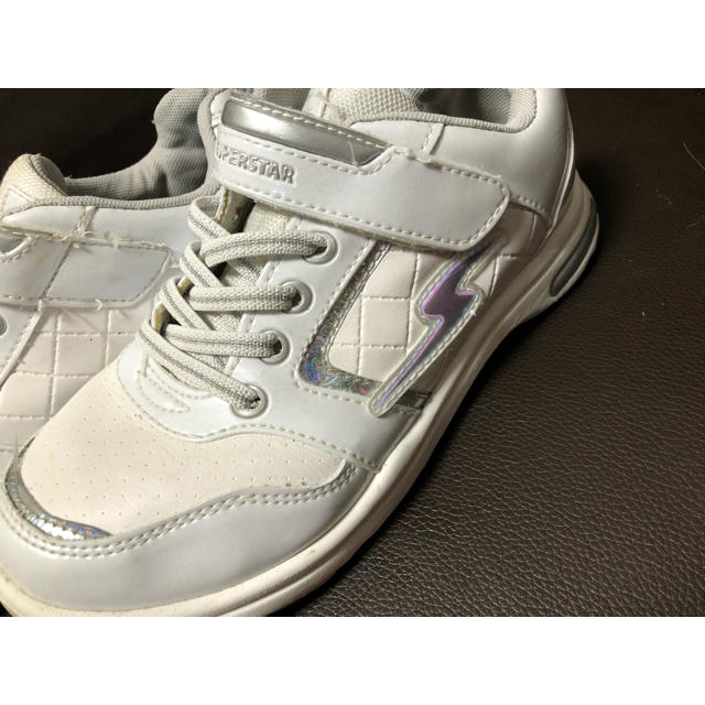 MOONSTAR (ムーンスター)の白靴 マジックテープ キッズ/ベビー/マタニティのキッズ靴/シューズ(15cm~)(スニーカー)の商品写真