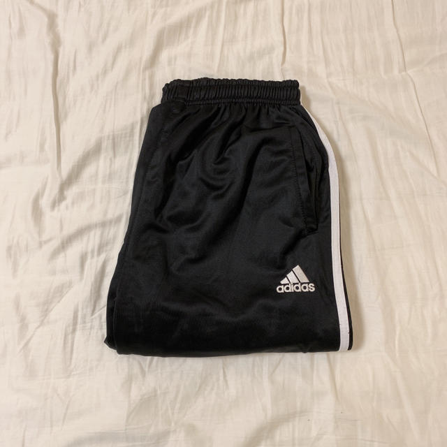 adidas(アディダス)のadidas　アディダス　トラックパンツ レディースのパンツ(カジュアルパンツ)の商品写真