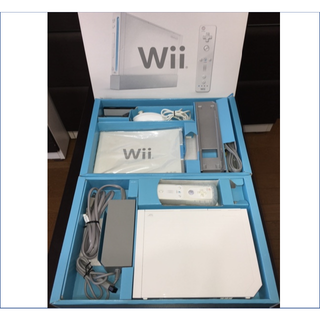 ニンテンドウ(任天堂)の任天堂 Wii本体セット+Wii Fitセット(家庭用ゲーム機本体)