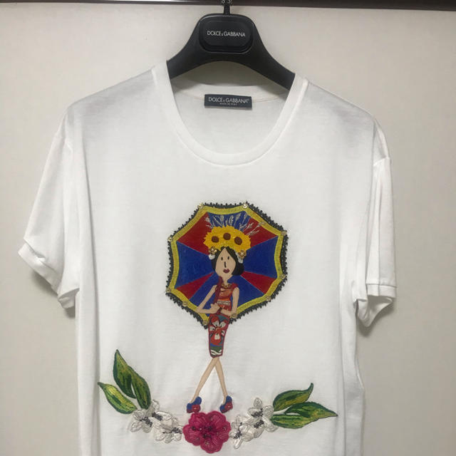 DOLCE&GABBANA(ドルチェアンドガッバーナ)のドルチェアンドガッバーナ　刺繍トップス レディースのトップス(Tシャツ(半袖/袖なし))の商品写真