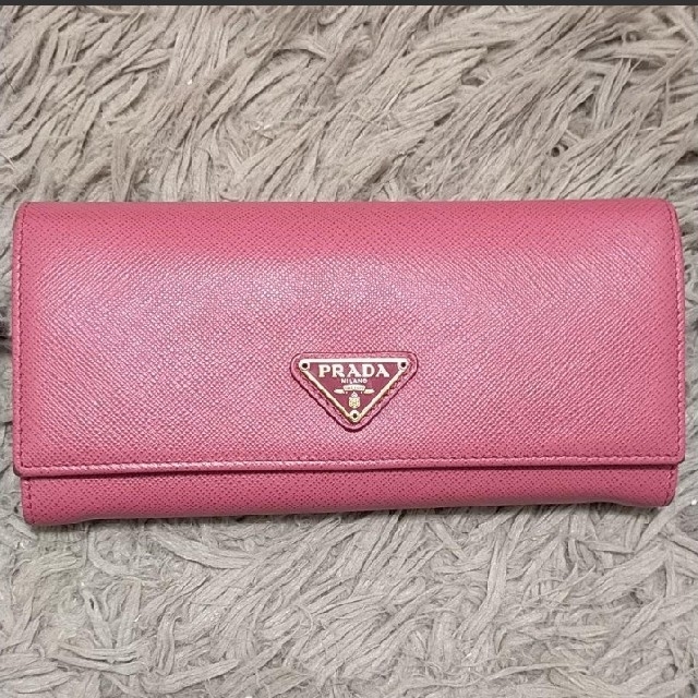 Prada 人気色 Prada プラダ サフィアーノ長財布ピンク レザー の通販 By ごりら S Shop プラダならラクマ