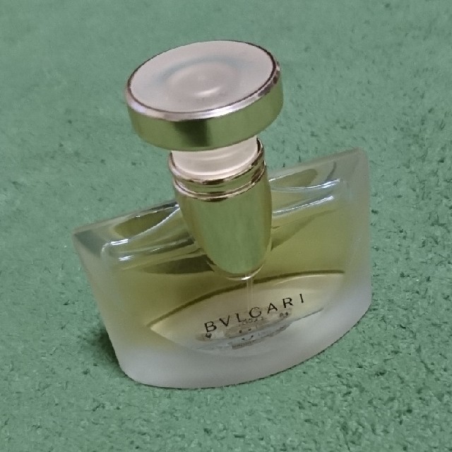 BVLGARI(ブルガリ)のBVLGARI プルファム(廃盤) コスメ/美容の香水(香水(女性用))の商品写真