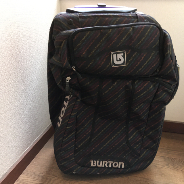 BURTON(バートン)のBURTON／キャリーバッグ／丈夫な二輪キャスター仕様／購入前コメントで値下げ！ レディースのバッグ(スーツケース/キャリーバッグ)の商品写真