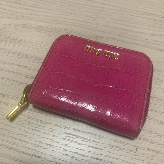 miumiu コンパクト財布
