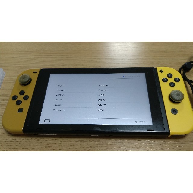 Nintendo Switch本体 ピカブイ版
