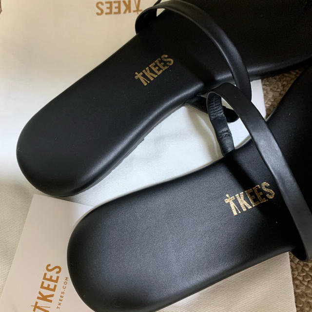 Ron Herman(ロンハーマン)のner246様専用TKEES 新品　未使用　サンダル　US6 SARIT レディースの靴/シューズ(サンダル)の商品写真