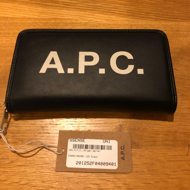 新品未使用アーペーセー　apc 長財布　ロゴ　コンチネンタル　morgan