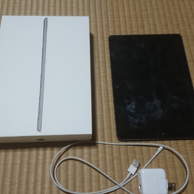 iPad 第7世代 WiFi32G シルバー