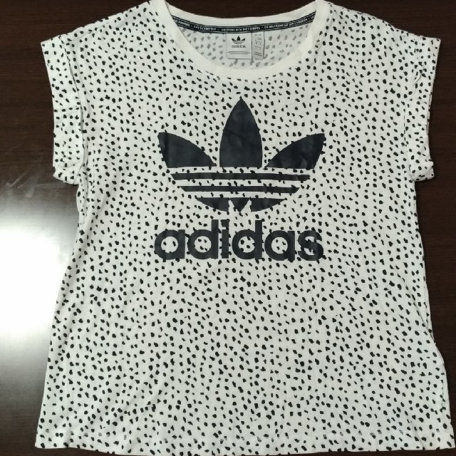 adidas(アディダス)のアディダスTシャツ レディースのトップス(Tシャツ(半袖/袖なし))の商品写真