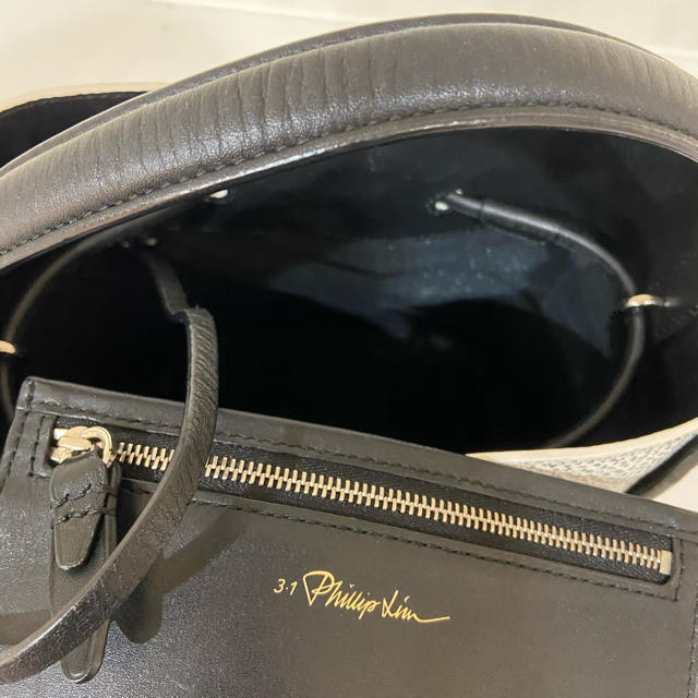 3.1 Phillip Lim(スリーワンフィリップリム)の最終値下げ！3.1 Philip Lim レディースのバッグ(ショルダーバッグ)の商品写真