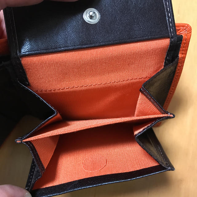 TAKEO KIKUCHI(タケオキクチ)のTAKEO KIKUCHI タケオキクチ　財布　オレンジ メンズのファッション小物(折り財布)の商品写真