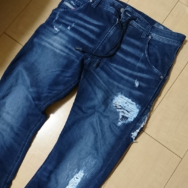 DIESEL(ディーゼル)のDIESEL KROOLEY ジョグジーンズ メンズのパンツ(デニム/ジーンズ)の商品写真