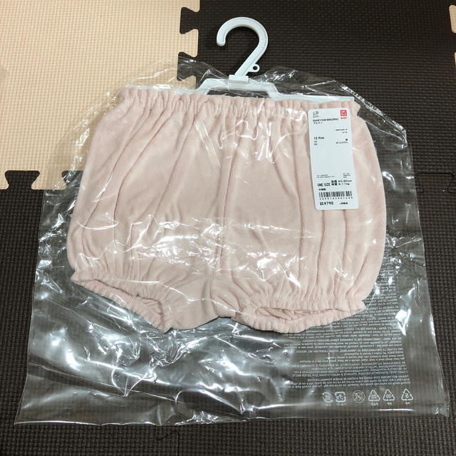 UNIQLO(ユニクロ)のユニクロ　BABY(NEWBORN)ブルマ+ キッズ/ベビー/マタニティのベビー服(~85cm)(パンツ)の商品写真