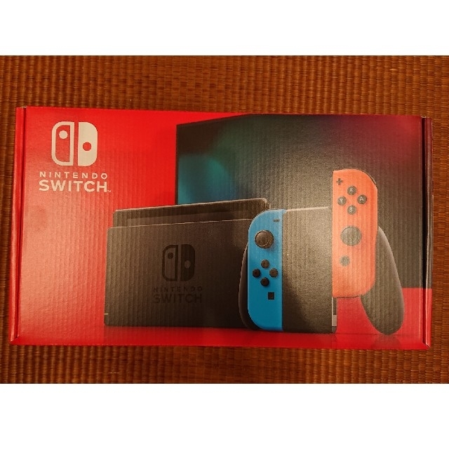 新品未開封Nintendo Switch [ネオンブルー・ネオンレッド]