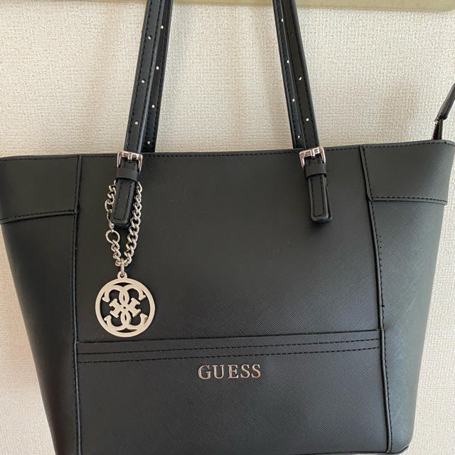 ゲス　GUESS トートバッグ　黒