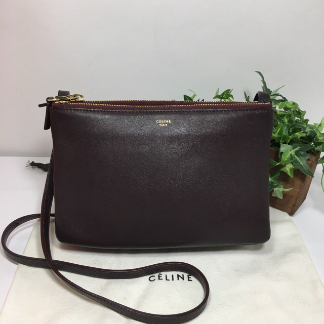 色バーガンディ定価15万✨Aランク✨CELINE トリオ スモール ショルダーバッグ