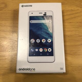 キョウセラ(京セラ)の【新品未使用】Android one s4(スマートフォン本体)