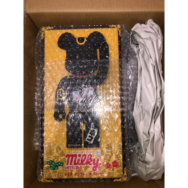 MEDICOM TOY(メディコムトイ)の BE@RBRICK 招き猫 ポコちゃん 黒 400% エンタメ/ホビーのフィギュア(その他)の商品写真