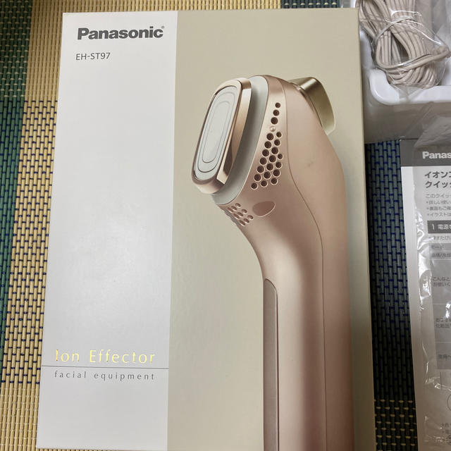 【美顔器】panasonicイオンエフェクター　EH-ST97