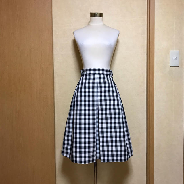 TOMORROWLAND(トゥモローランド)のTOMORROWLAND MACPHEE❁︎ブロックチェックスカート レディースのスカート(ひざ丈スカート)の商品写真