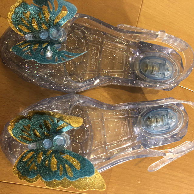 Disney(ディズニー)のディズニープリンセス　シンデレラ　ガラスの靴風　光るサンダル キッズ/ベビー/マタニティのキッズ靴/シューズ(15cm~)(サンダル)の商品写真