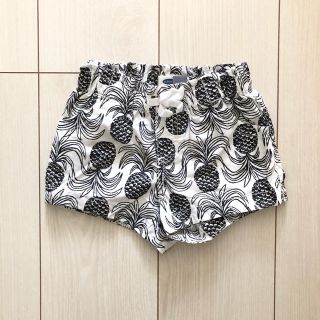 オールドネイビー(Old Navy)の2T パイナップル柄ショートパンツ(パンツ/スパッツ)