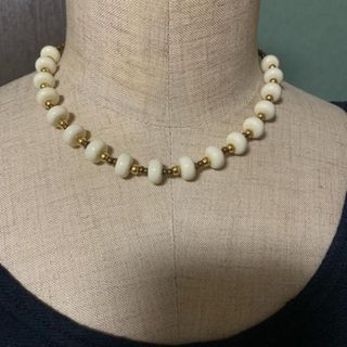 Vintage  オフ白玉と渋い金のネックレス(ネックレス)