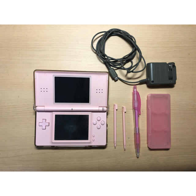 ニンテンドーDS(ニンテンドーDS)のニンテンドー　DS lite エンタメ/ホビーのゲームソフト/ゲーム機本体(携帯用ゲーム機本体)の商品写真