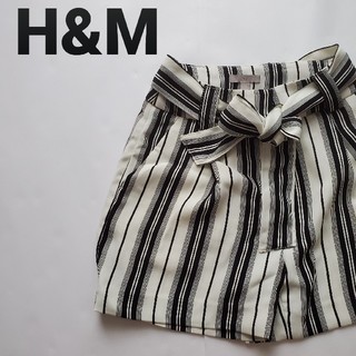 エイチアンドエム(H&M)のH&M ストラップ　リボン　プルプル生地　ワイドショートパンツ(ショートパンツ)