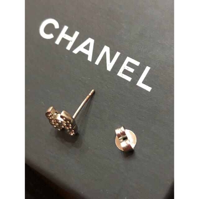 CHANEL(シャネル)の【週末最終お値下げ中✩︎⡱】シャネル　ピアス　片耳 メンズのアクセサリー(ピアス(片耳用))の商品写真