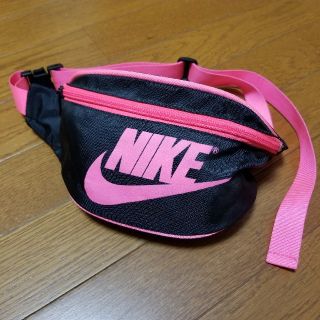 ナイキ(NIKE)のNIKE ウエストバック ボディーバック(ボディバッグ/ウエストポーチ)