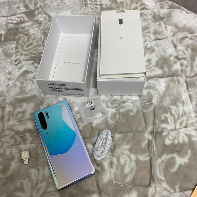 ANDROID(アンドロイド)のHUAWEI P30Pro HW-02L SIMフリー スマホ/家電/カメラのスマートフォン/携帯電話(スマートフォン本体)の商品写真