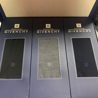 ジバンシィ(GIVENCHY)の値下げ！ジバンシー新品未使用靴下3足セット！(ソックス)