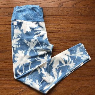 ビラボン(billabong)のビラボン　レギンス　M(レギンス/スパッツ)