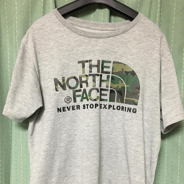 THE NORTH FACE(ザノースフェイス)のノースフェイス ショートスリーブ カモフラージュ ロゴティー 半袖 Tシャツ メンズのトップス(Tシャツ/カットソー(半袖/袖なし))の商品写真