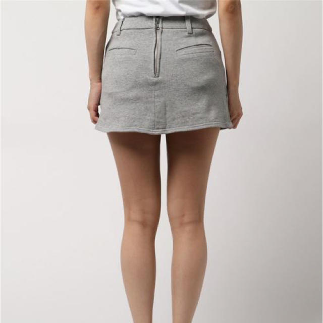GYDA(ジェイダ)の ‼️5月限りの大セール価格‼️ GYDA スウェット セットアップ グレー レディースのスカート(ミニスカート)の商品写真